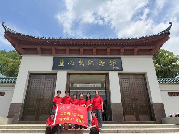 展馆重温大别山革命斗争往事